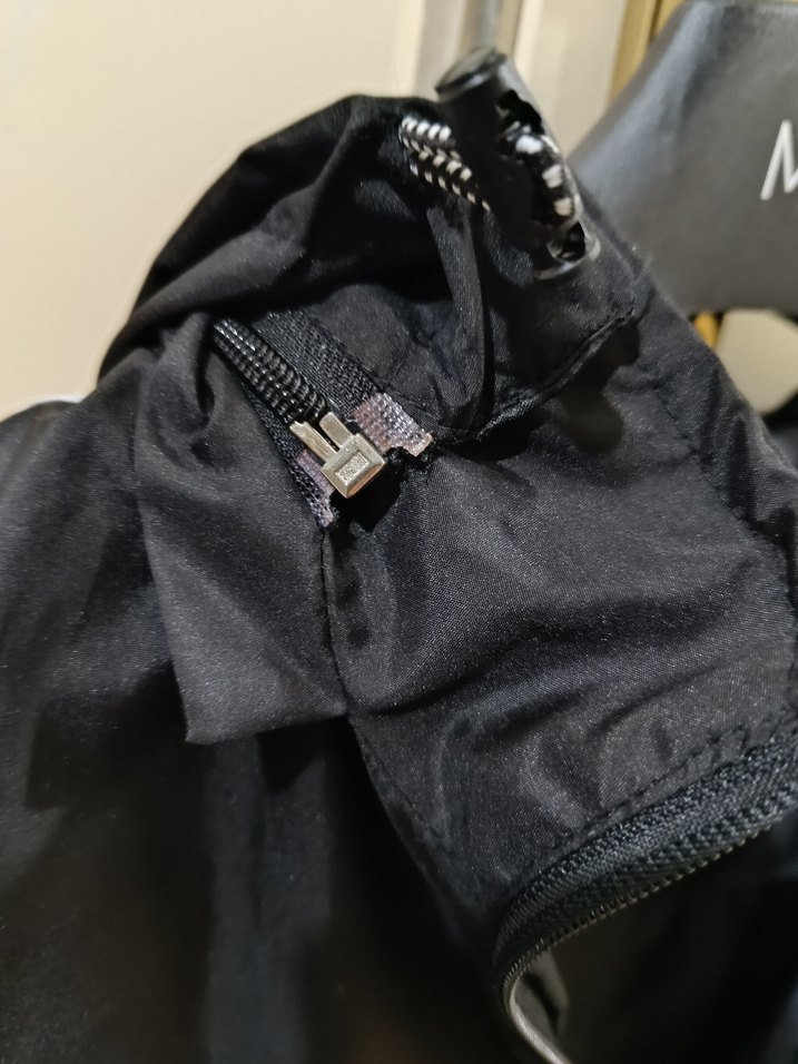 Adidas Siyah Fermuarlı Erkek Yağmurluk - Görsel 4