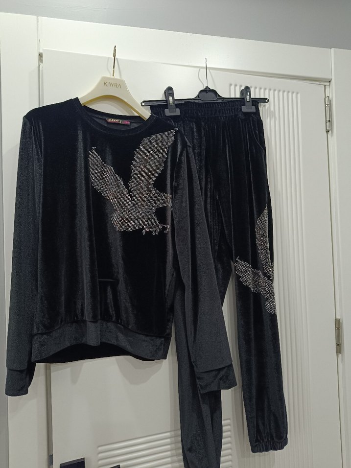 Payet İşlemeli Siyah Kadın Eşofman Takımı - Görsel 3