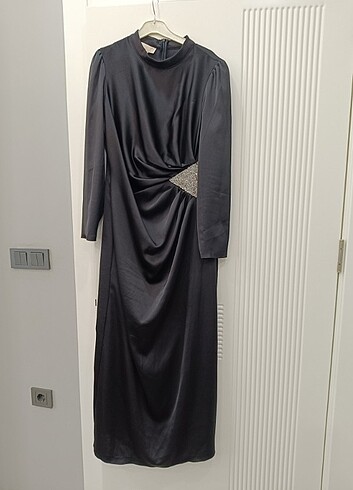 42 Beden siyah Renk Abacı marka elbise