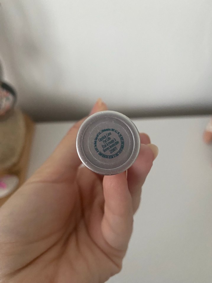 The body shop Kırmızı mat ruj - Görsel 2