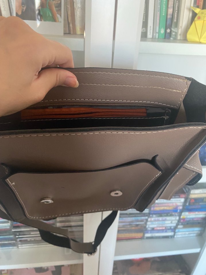 Kahverengi Deri Tokalı Kadın Çanta - Görsel 3