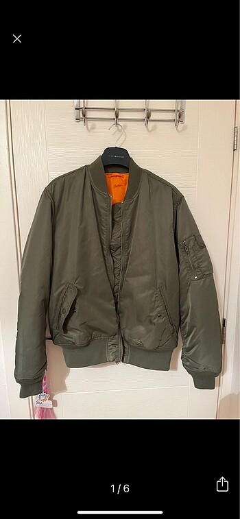 pb bomber