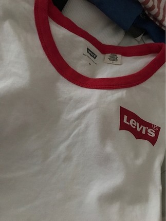 levis tişört
