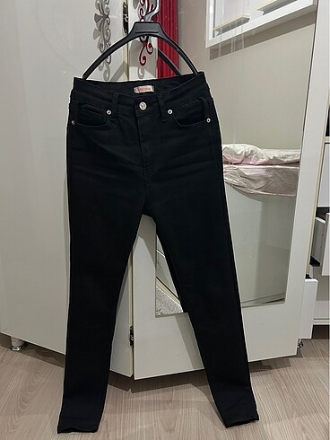 Siyah yüksel bel dar paça kot pantalon