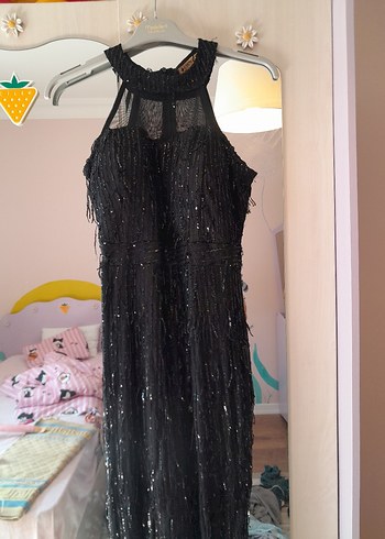 Diğer Püsküllü Siyah Uzun Gotik yırtmaçlı Abiye Elbise
