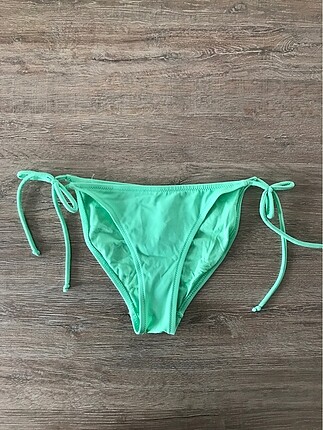 Mint yeşili bikini altı