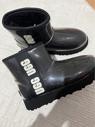 Ugg siyah bot classic clear 37