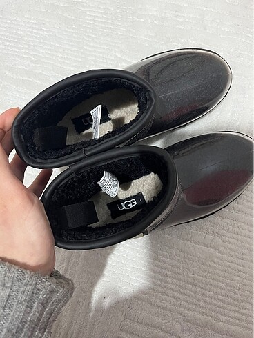 37 Beden Ugg siyah bot classic clear 37