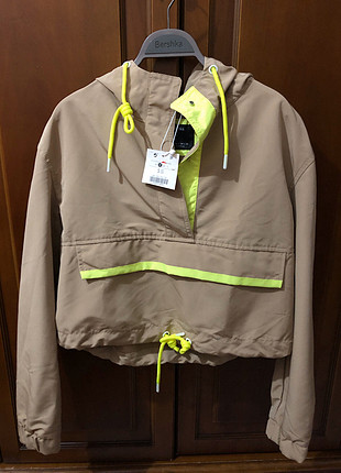 s Beden camel Renk Bershka Yağmurluk