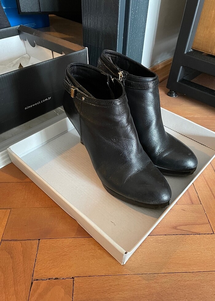 Ninewest kısa bot - Görsel 3