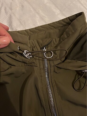 Bershka Yağmurluk - Görsel 7