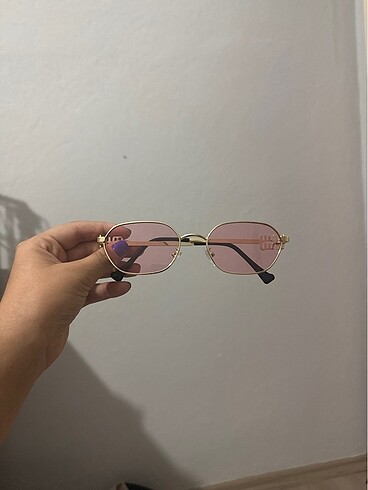 Yazın gözdesi Pembe camlı