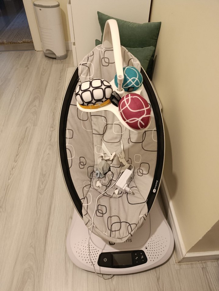 Gri Beyaz Bebek Beşiği ve Sallanır.hicbir sorunu yoktur - Görsel 3