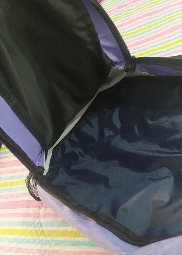 Lila sırt çantası  - Görsel 3