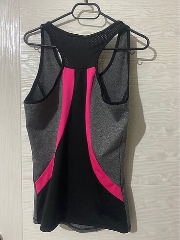 LC Waikiki Spor atlet