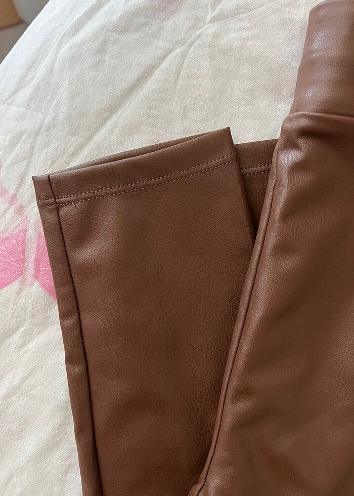 Deri Tayt - Görsel 2