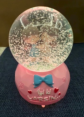 Pembe Figürlü Kar Küresi Müzik Kutusu - Görsel 3