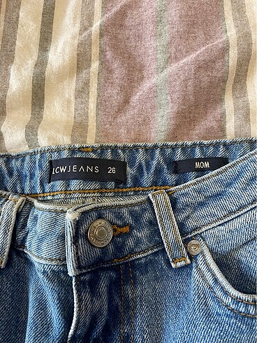 26 Beden LCW Mom Jean