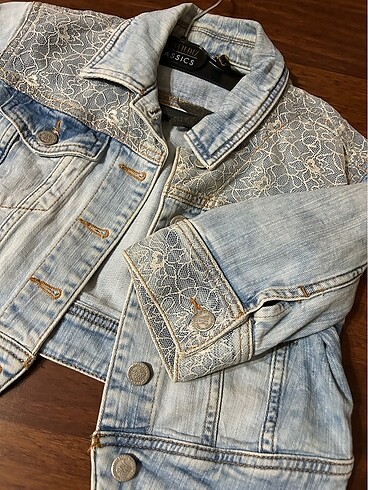 s Beden Crop Kot Ceket