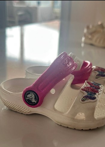 Kelebek Baskılı Beyaz Kız Çocuk Terliği - Görsel 3