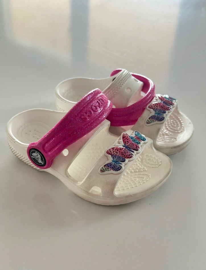 Kelebek Baskılı Beyaz Kız Çocuk Terliği - Görsel 2