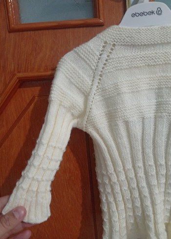 Kız Çocuk Beyaz Örgü Hırka - Görsel 4