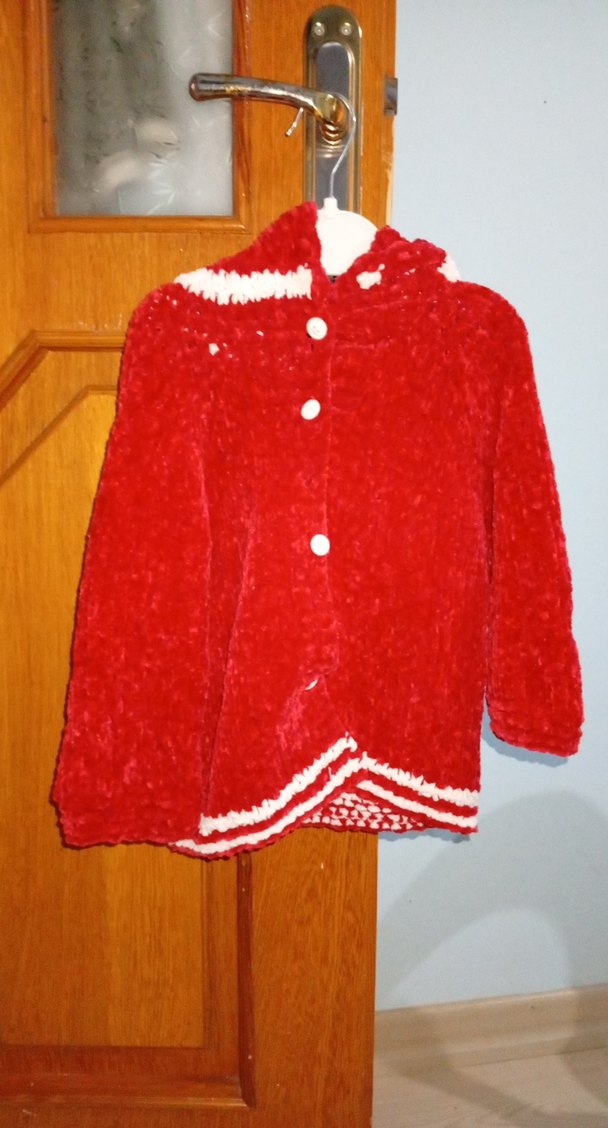 Kız Çocuk Kırmızı Kapüşonlu Örgü Hırka - Görsel 2