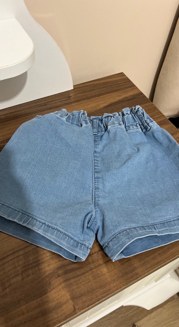 Kız Çocuk Mavi Dantel Detaylı Bol Kesim Kot Şort - Görsel 3