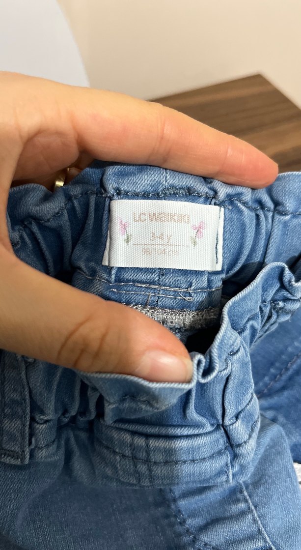 Kız Çocuk Mavi Dantel Detaylı Bol Kesim Kot Şort - Görsel 2