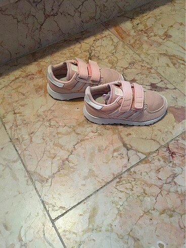 Adidas Spor ayakkabı