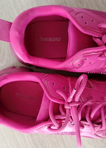 taşlı ayakkabı ve pantolon - Görsel 5