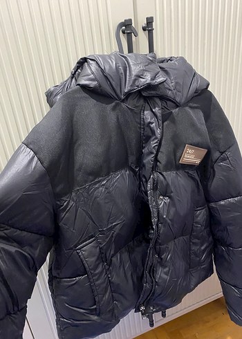 Bershka Siyah Sisme Mont