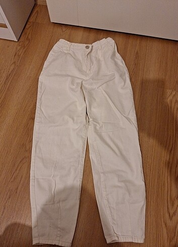 11-12 Yaş Beden Kız çocuk beyaz pantolon 