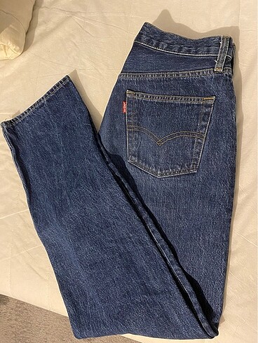 29 Beden lacivert Renk orjinal levis pantalon