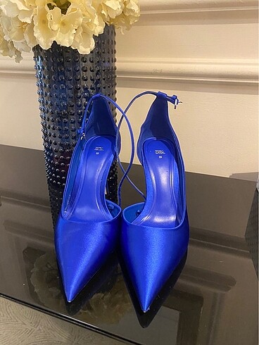 39 Beden Zara saks mavisi saten topuklu ayakkabı