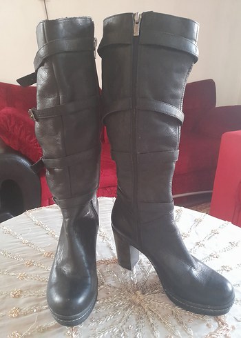 Kahverengi Deri Tokalı Yüksek Topuklu Dizüstü Bot