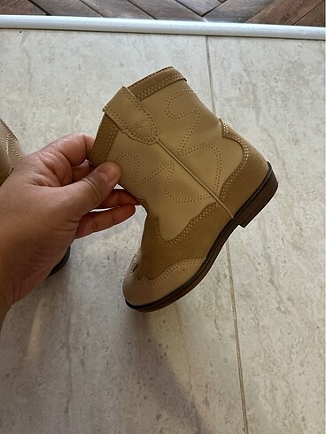 23 Beden zara covboy bot