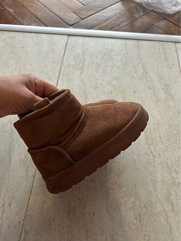 Zara zara süet bot