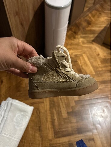 22 Beden zara 22 numara bot