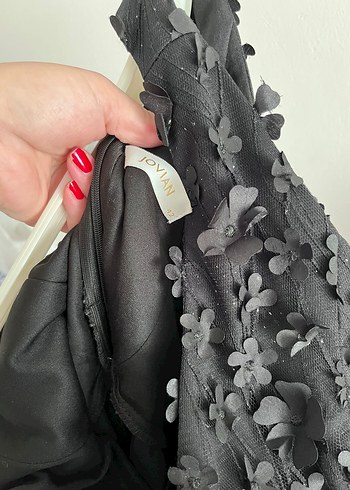 Dantel İşlemeli Siyah Uzun V Yaka Gece Elbisesi - Görsel 3