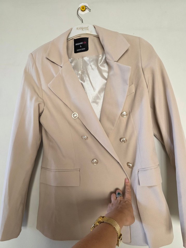 Bej Düğmeli Kadın Midi dar kesim ceket - Görsel 2