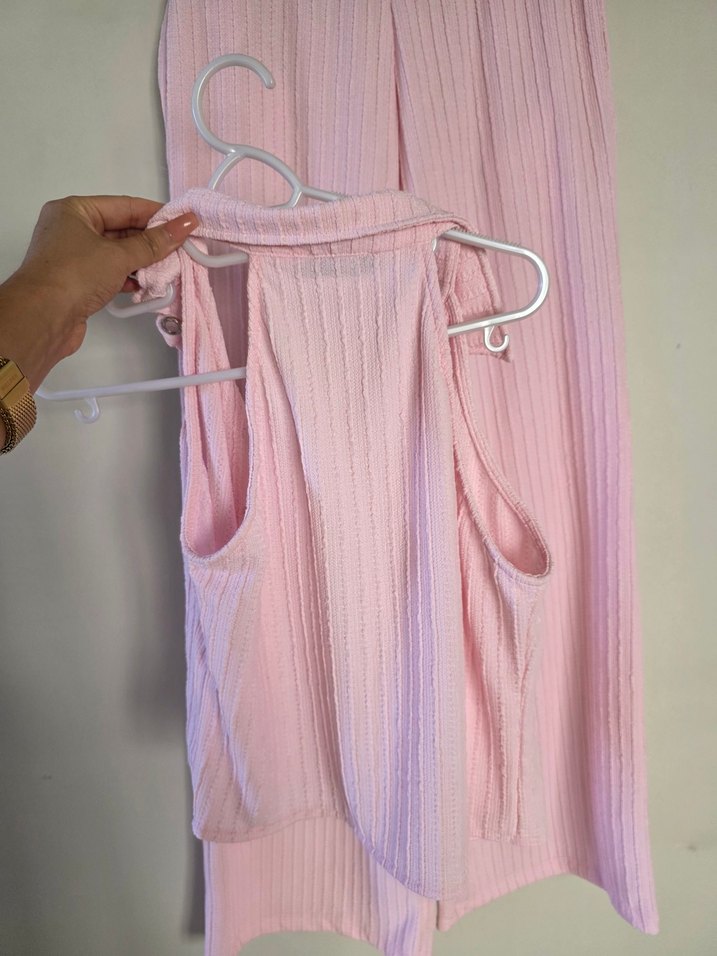 Pembe yumuşak kumaştan kadın takım - Görsel 5