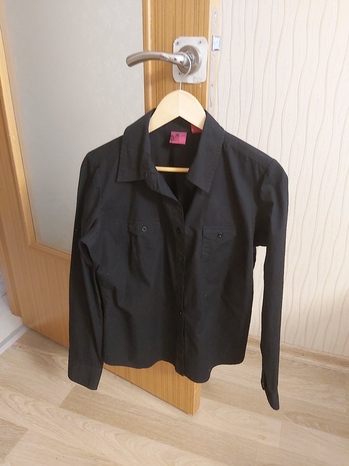 Düğmeli Siyah Kadın Pamuk Gömlek - Görsel 3