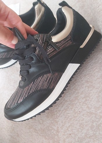 Mexx Siyah Altın Yılan Desenli Platform Spor Ayakkabı - Görsel 3