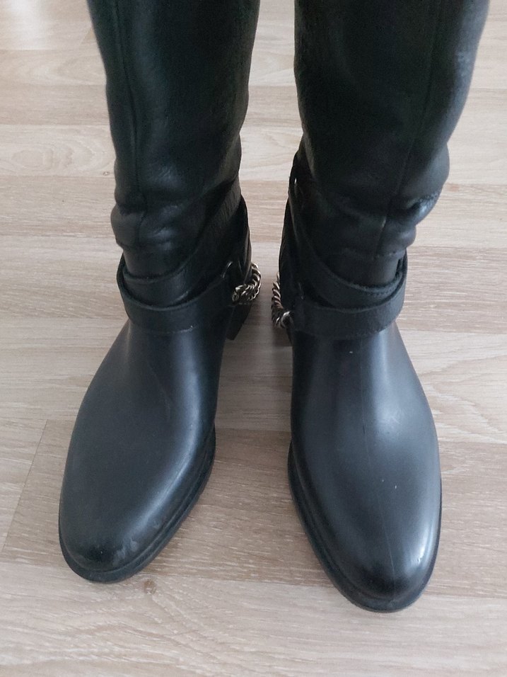 Zara Tokalı Siyah Deri Diz Boyu Topuklu Çizme - Görsel 5