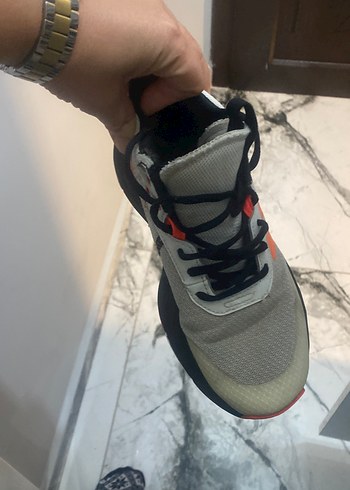 Gri Bağcıklı Stiletto Topuk Spor Ayakkabı