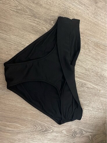 Penti bikini altı
