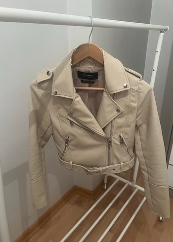 Pull and Bear Bej Deri Kemerli Kısa Ceket - Görsel 3