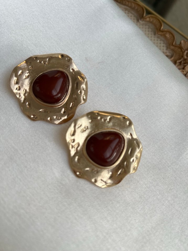 Gold Kahverengi Marka Küpe - Görsel 2