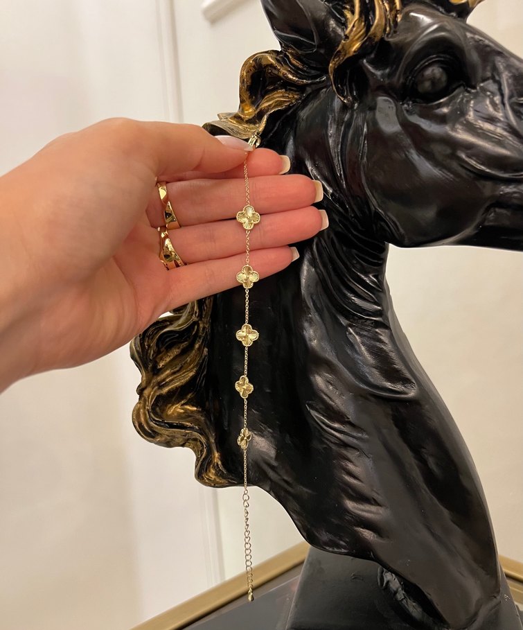 Yonca Motifli Çelik Bileklik - Görsel 2